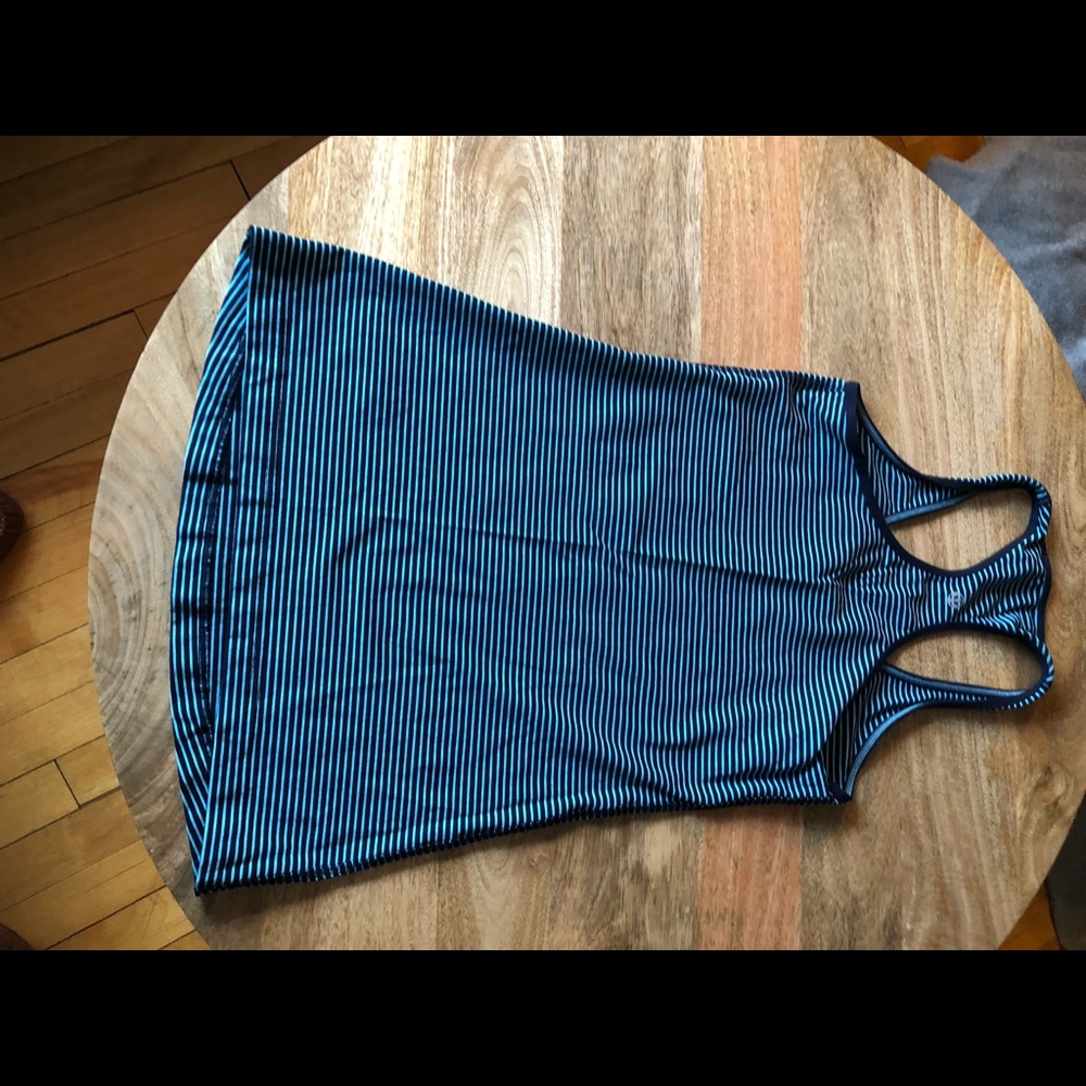 Lululemon Cool Racerback Tank-Size 6 - Picture 8 of 8
